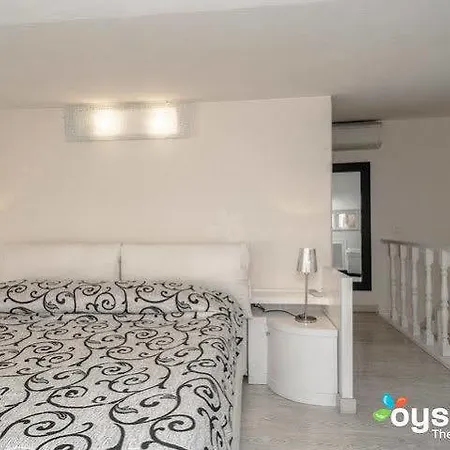 Black And White Bed and Breakfast Ρώμη