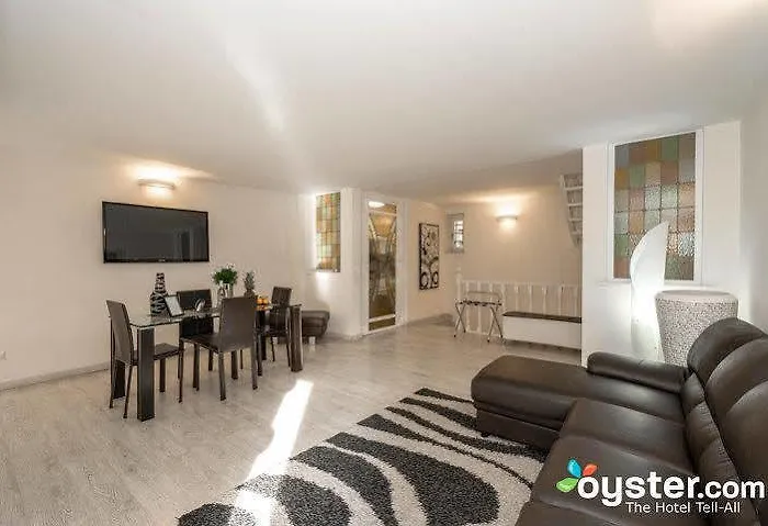 Black And White 4* Rzym