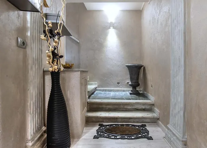 Black And White 4* Rzym