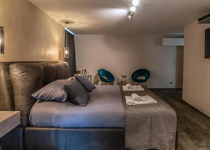 فندق مبيت وإفطار Black And White