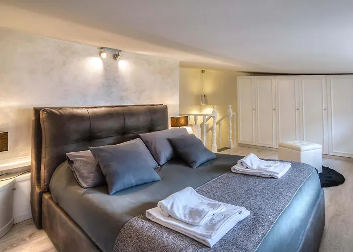 فندق مبيت وإفطار Black And White