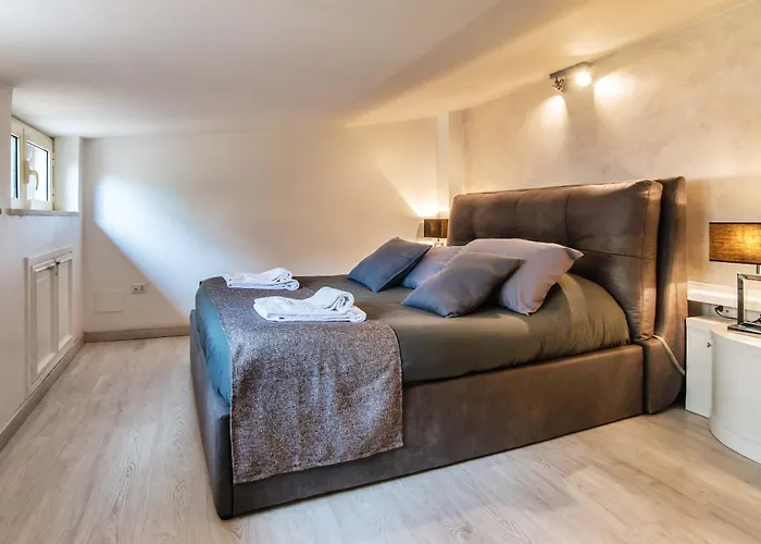 فندق مبيت وإفطار Black And White 4*