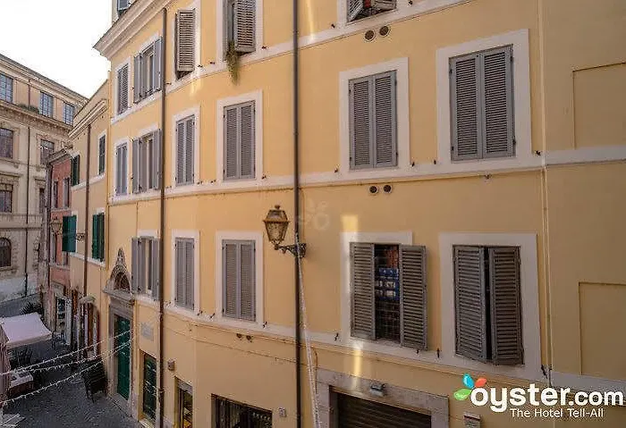 فندق مبيت وإفطار Black And White روما