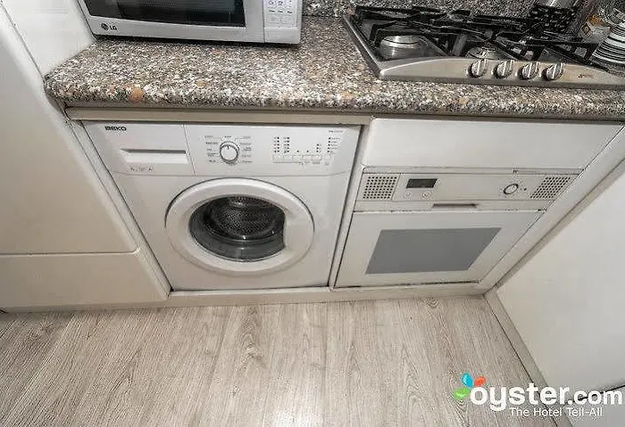 Black And White فندق مبيت وإفطار 4*