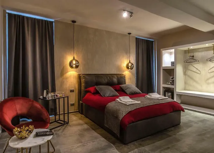 فندق مبيت وإفطار Black And White