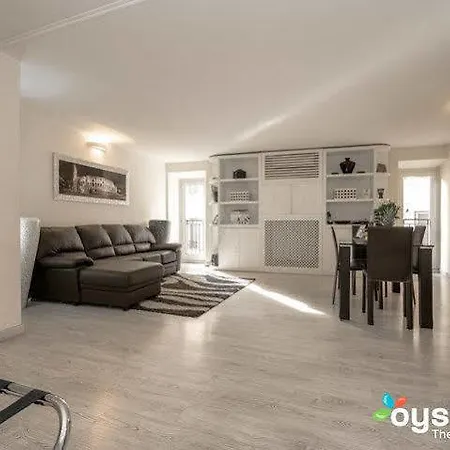 Bed & Breakfast Black And White 4*